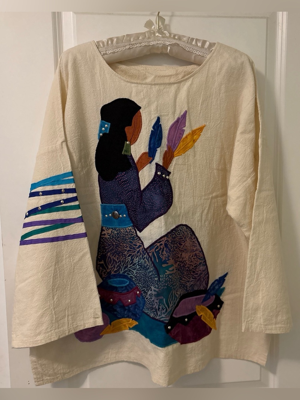 ALFREDO’S WIFE Vtg Ivory Cotton Top w/ Indigenous Woman Appliqué-Art to Wear-L